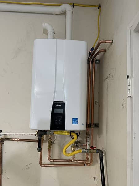 Tankless water heater installed with copper lines in Victorville, CA
